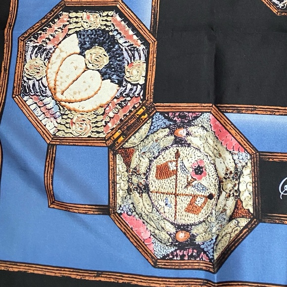 Rivetz of Boston 100% Silk Handmade Scarf Sailor’s Valentine 30” EUC - Picture 6 of 9